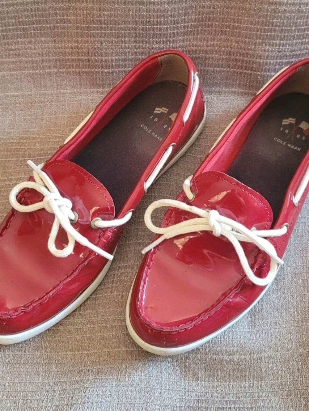 Women’s Cole Haan Red Patent Leather Boat Loafers Shoes Size 8B